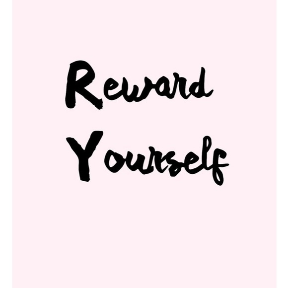 Meet your Posher, Brenda - Picture 2 of 4